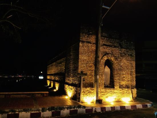 Puerta de Chang Puak